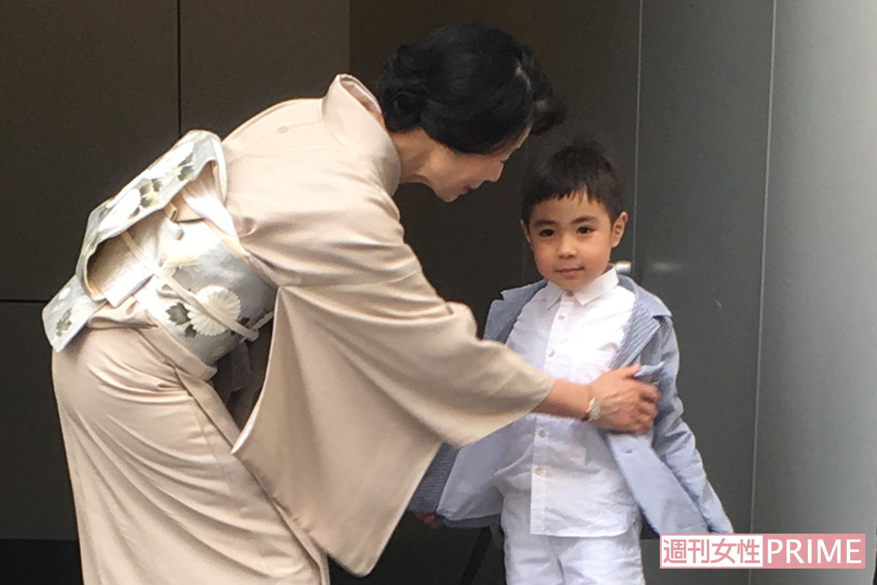 寺島しのぶの英才教育 4歳長男は3か国語をしゃべる歌舞伎界初のハーフ役者 ニュース概要 週刊女性prime