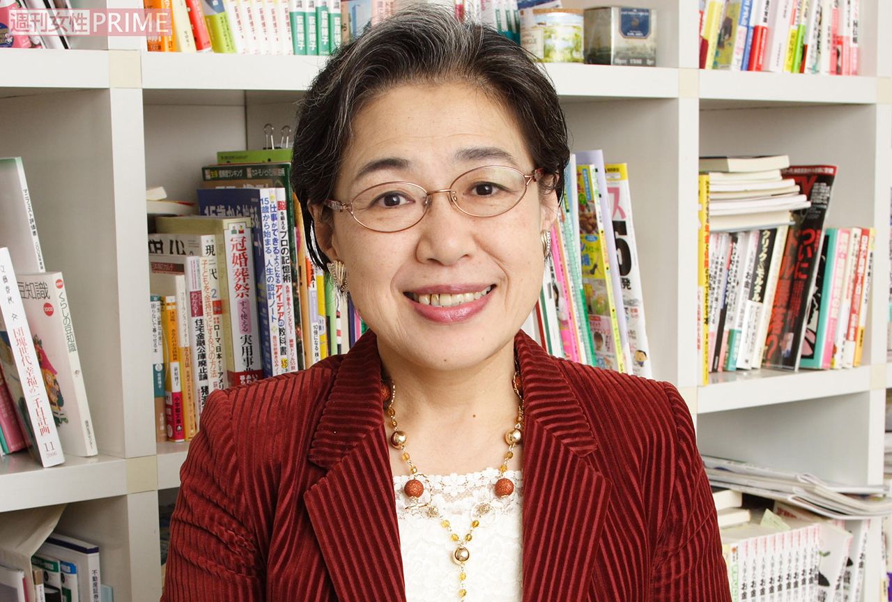 荻原季実子、【女】、希少な額装用画集より、新品額装付、状態良好 荻原博子「新型コロナの景気後退で年金・中小企業が危ない」庶民が