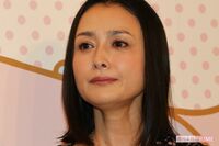 国生さゆり「安定の美しさ」国還暦間近の近影に仰天!若さの秘訣は“R15指定”の新作“ヤクザ”小説