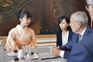 オーストリア滞在中、和服姿でファン・デア・ベレン大統領を表敬訪問(2019年9月16日)