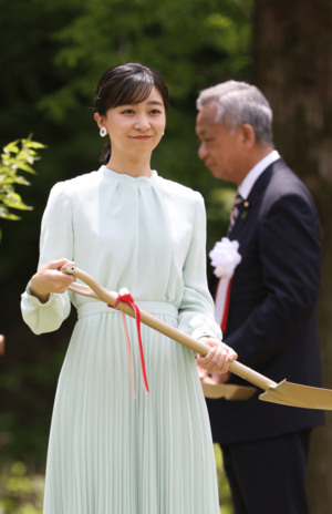 「全国都市緑化祭」で淡墨桜の苗木を記念植樹（2025年5月21日）