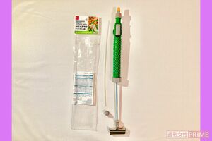 『加圧式霧吹き（ペットボトル用）』本来の役割である水やりはもちろん、掃除まで活用できる