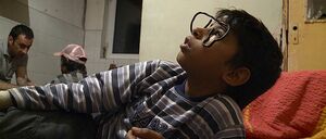 『トトとふたりの姉』●監督：アレクサンダー・ナナウ／上映時間：1時間33分／ルーマニア／配給：東風　2017年4月29日より、ポレポレ東中野ほかで全国順次公開中。(c)HBO Europe Programming/Strada Film