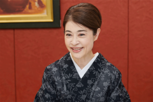 一龍斎貞弥さん（声優、ナレーター。カーナビなどの機械音声、テレビ番組のナレーションのほか、講談師としても活躍。）