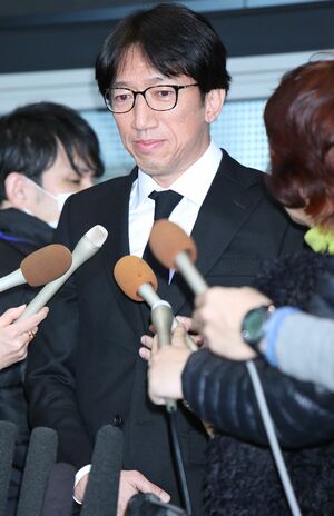 2月1日に会見を開いた亜実さん。時間を延長して、質問に答え続けた