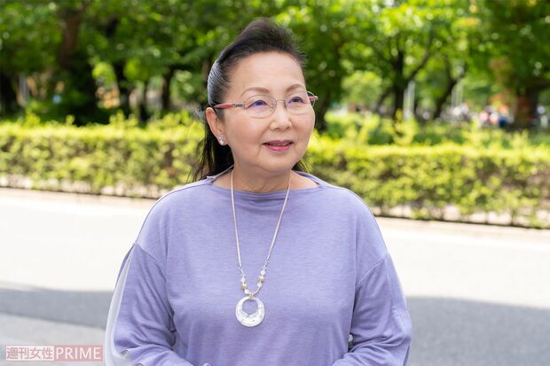 終始笑顔で取材を受け、当時の裏話を明かしてくれた小牧りささん