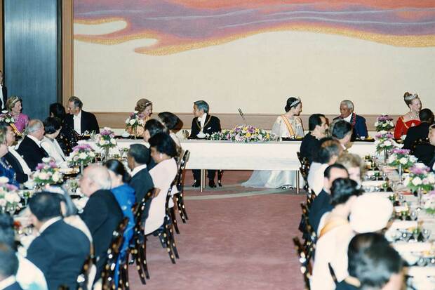 '90年11月12日、現在の両陛下ご即位に際しての『饗宴の儀』。国内外の要人を招待し、この日から4日間計7回行われた。