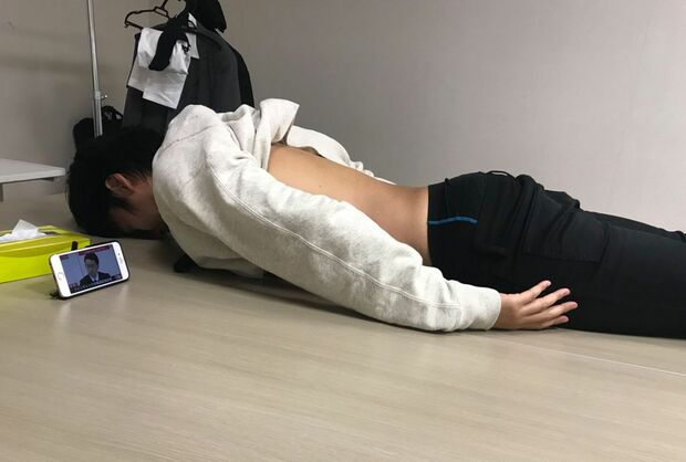 1月26日、コインチェック騒動を知ったときのトキさん。携帯の画面には謝罪会見が。超リアル