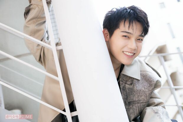 木村柾哉　撮影／矢島泰輔　ヘアメイク／Sayaka（MASTERLIGHTS）　スタイリスト／TOGOMANAMI　衣装／KOH’SLICKCURRO