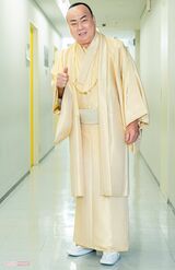 大ブレイク中の大御所演歌歌手・細川たかし（74）撮影／佐藤靖彦