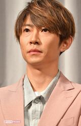 『嵐 活動休止表明会見』にて、涙を堪える相葉雅紀