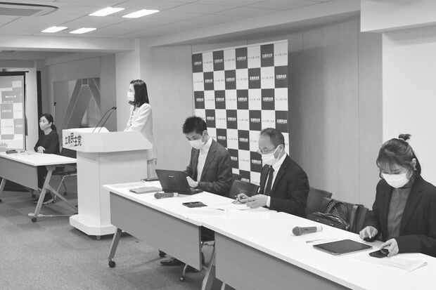 票ハラ対策として、立憲民主党は党本部にハラスメント対策委員会を設置。国民民主党、共産党にも相談窓口がある