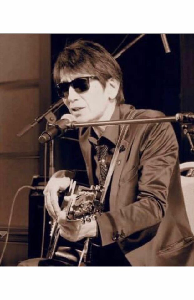 再婚相手の松本花林さんの父・松本孝一氏は養生アーティストのほか、音楽活動もしている(孝一氏のフェイスブックより)