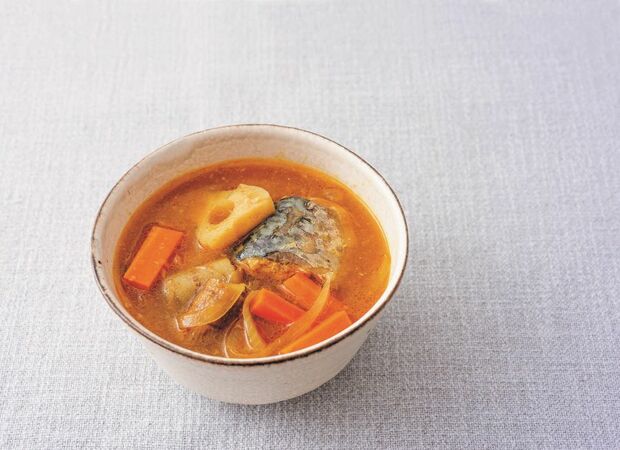 さばと根菜のカレースープ