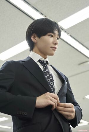 「ON」の場面は、仕事の日に密着して撮影。アナウンサーとして仕事に向き合う秦アナのリアルな姿。撮影/三つ葉ちひろ