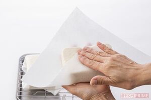 ペーパータオルで包む