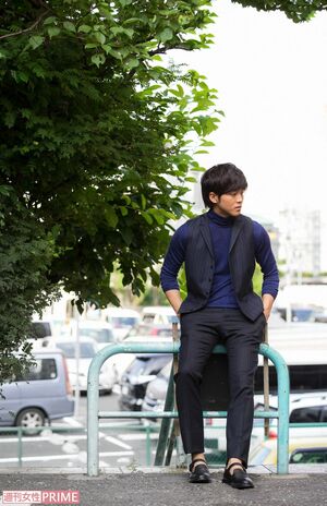 岡田将生にあるイタズラを仕掛けたという松坂桃李　撮影／伊藤和幸