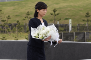 東日本大震災の被災地、石巻南浜津波復興祈念公園を訪れて犠牲者に花を手向けた（2023年5月23日）