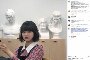 日本大学芸術学部演劇学科に進学した直後の見上（本人インスタグラムより）
