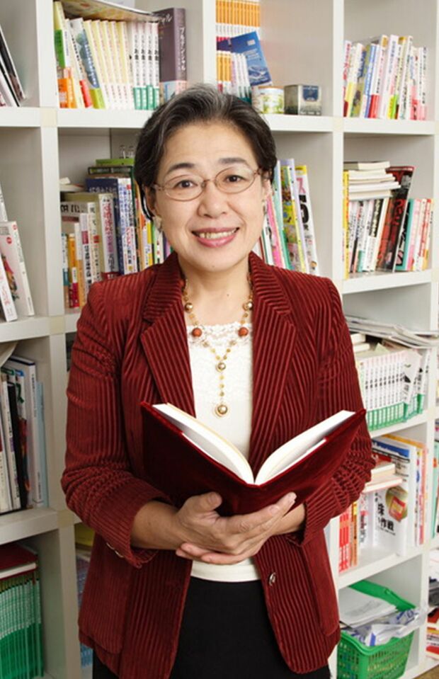 お話しを伺った経済ジャーナリストの荻原博子（おぎわら・ひろこ）さん