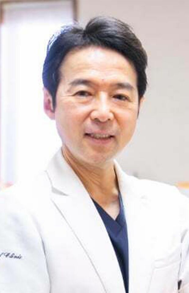 梶尚志先生●梶の木内科医院院長。総合内科専門医、腎臓専門医。家庭医として患者を診察する中で、通常の診察では解決できない「身体の不調」に栄養学的なアプローチから治療を行う。近年は高齢者の筋力と姿勢の問題にも取り組む。