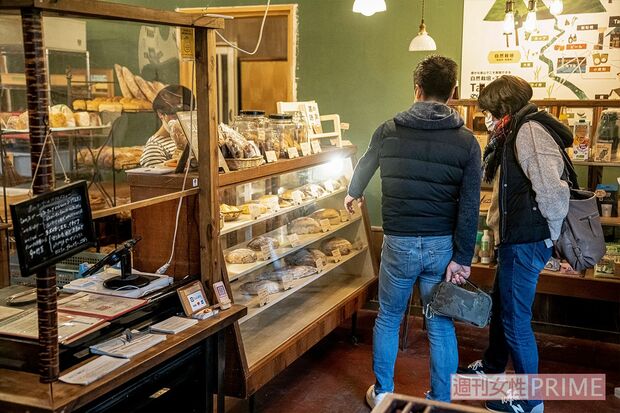 4種の酵母を使い分けて作られた創造的で楽しいパンを販売している　撮影／伊藤和幸