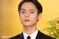 窪田正孝、コロナ打撃の飲食店に水川あさみと来店 「みんなに振る舞った日本酒」