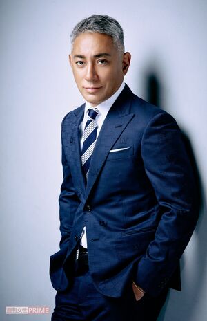 市川團十郎 撮影/廣瀬靖士 ヘアメイク/松本順(辻事務所) スタイリング/大久保篤志