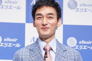 『罠の戦争』で6年ぶりに主演を飾った草なぎ剛