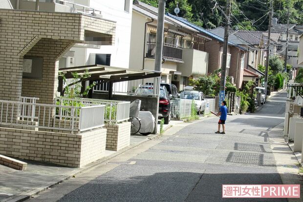 砂かけ女がいなくなった今、自宅周辺には平穏な日々が