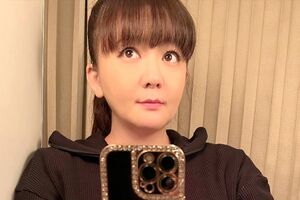 華原朋美公式Xより