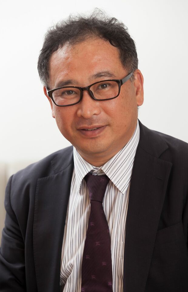 糸井素純先生●道玄坂糸井眼科医院院長。医学博士。日本コンタクトレンズ学会常任理事を兼任。専門はコンタクトレンズ、角膜疾患（円錐角膜、ドライアイなど）。