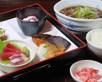 中華vsイタリアン、丼vs定食、太りにくいメニューは?