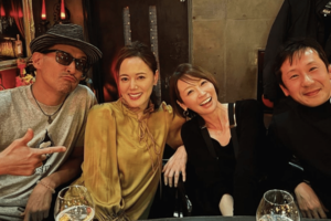 辺見えみりのデビュー作『いちご白書』共演者との再会ショットに「懐かしい」「素敵すぎる」の声が相次いだ