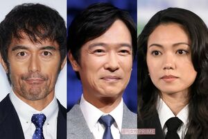 写真左から阿部寛、堺雅人、二階堂ふみ