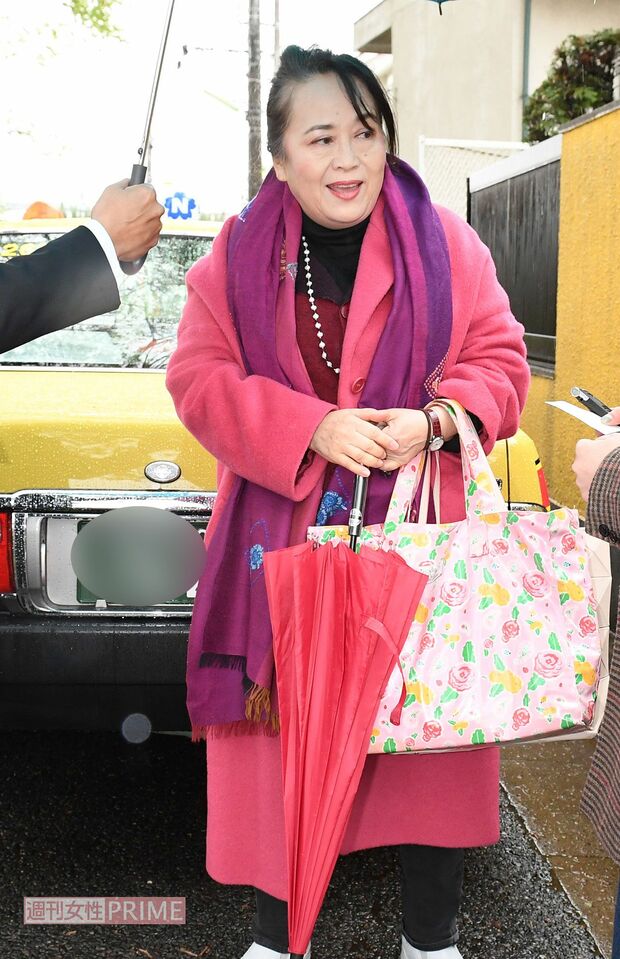 '19年4月、電撃離婚について直撃を受ける渡辺えり