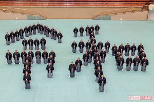 令和元年、お相撲さん人文字で作った「令和」