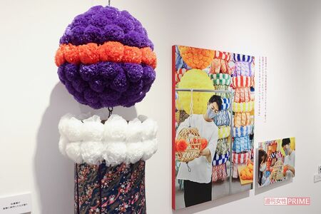 仙台七夕まつりを象徴する豪華な七夕飾り。佐藤が『鳴海屋紙商事』（仙台市）を訪れ、制作したものがこちら