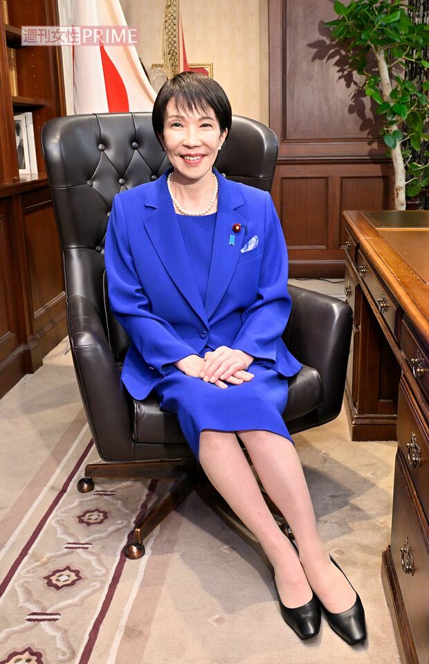 結党以来初の女性総裁に選出された高市早苗氏(2025年10月4日撮影、写真/本誌写真班)