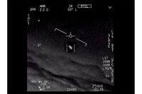 アメリカ国防総省がUFO動画を公開、大まじめに聞いた「宇宙人っているの？」