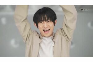 ビジュアルの変化が囁かれた三宅健（YouTube『TOBEOFFICIAL』より）