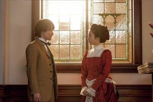 万太郎は『Thelastroseofsummer』の訳詞を寿恵子に伝え、本当の意味として「愛する人をなくして、誰がたったひとりで生きられようか?」　写真提供／NHK