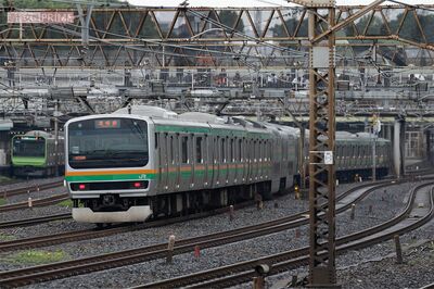 在来線グリーン車での“ベビーカー放置”が物議、JR東日本に聞いた「正しい対処法」と“アテンダント不在時…