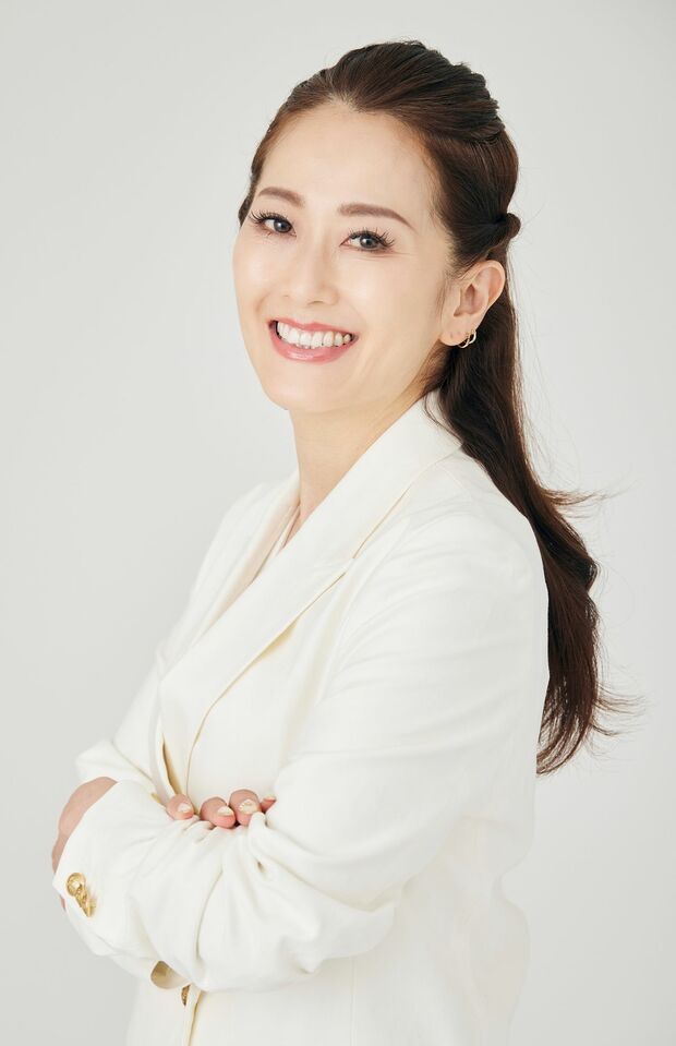 山口明美さん●日本初の膣プランナー。株式会社3FACE代表取締役。産後、膣ケアと膣トレを始めたことで婦人科系の不調が回復。「美容寿命も健康寿命も延ばす」をモットーに、学校や家庭では学べない「膣」についての教育、商品開発、コンサルティング、セミナーなど幅広く活動。