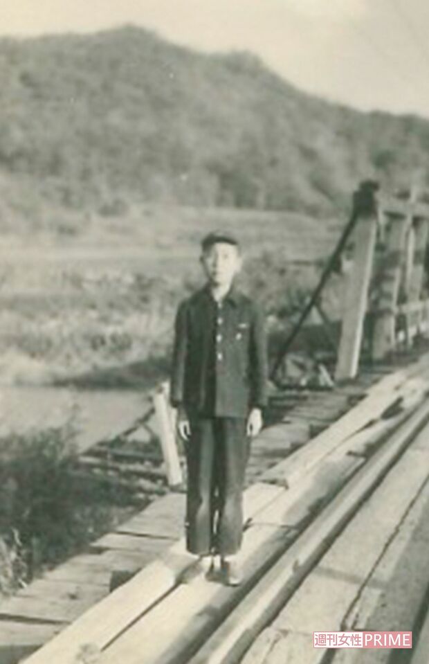 小学校高学年のころ。学芸会で人生、唯一の主役を務めた