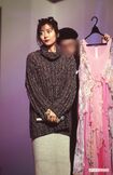 本番の衣装を横に、紅白のリハーサルを行う中山美穂('93年)