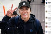 ロサンゼルス・ドジャースの大谷翔平と妻A子さんの“公開夫婦ショット”よりも気になる、SNSで「手を繋いで…