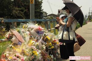 珠生ちゃんの遺体が発見された線路わきでは手を合わせる人が後を絶たない