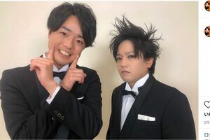 「ぺこぱ」のシュウペイ（左）と松陰寺太勇（@pekopa.shupeiより）