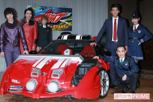 『仮面ライダードライブ』の制作発表（'14年）